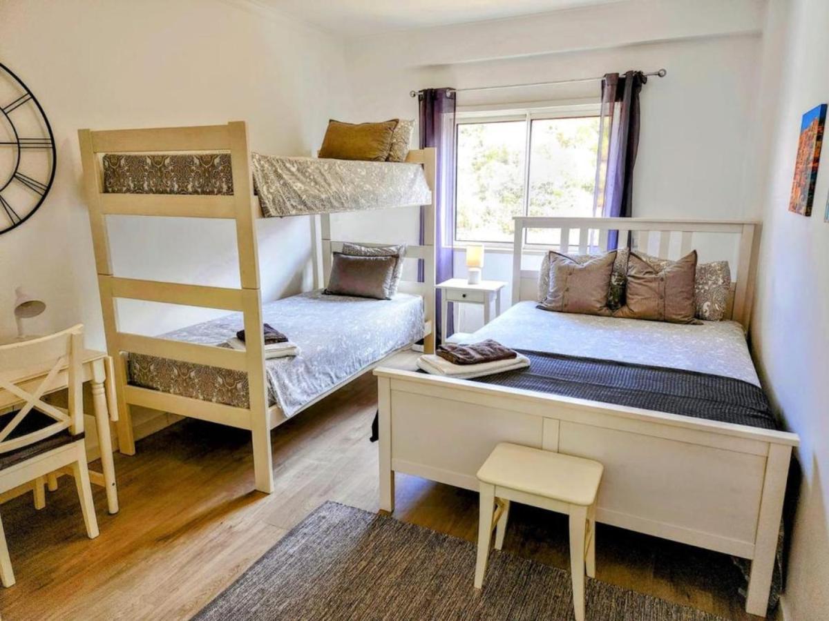 Amazing Apartment In Albufeira Exteriör bild