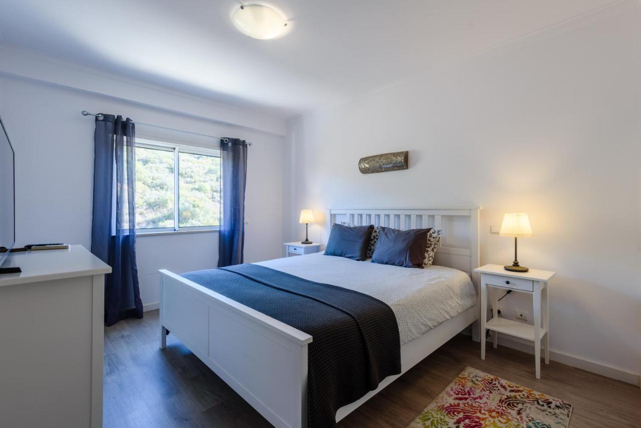 Amazing Apartment In Albufeira Exteriör bild