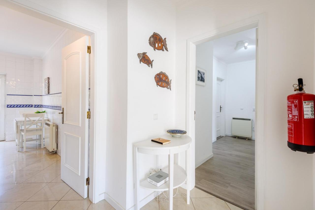 Amazing Apartment In Albufeira Exteriör bild