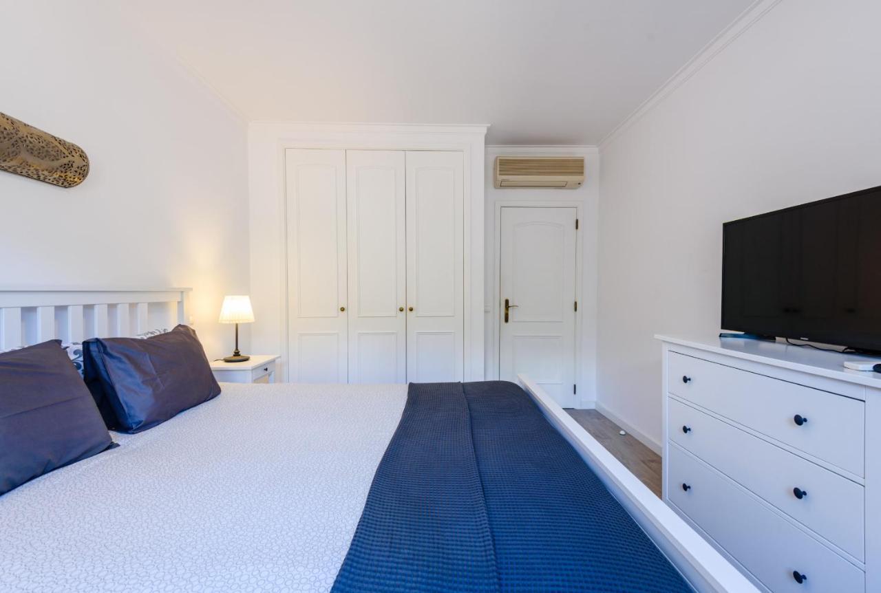 Amazing Apartment In Albufeira Exteriör bild