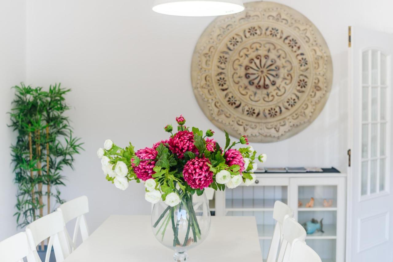 Amazing Apartment In Albufeira Exteriör bild